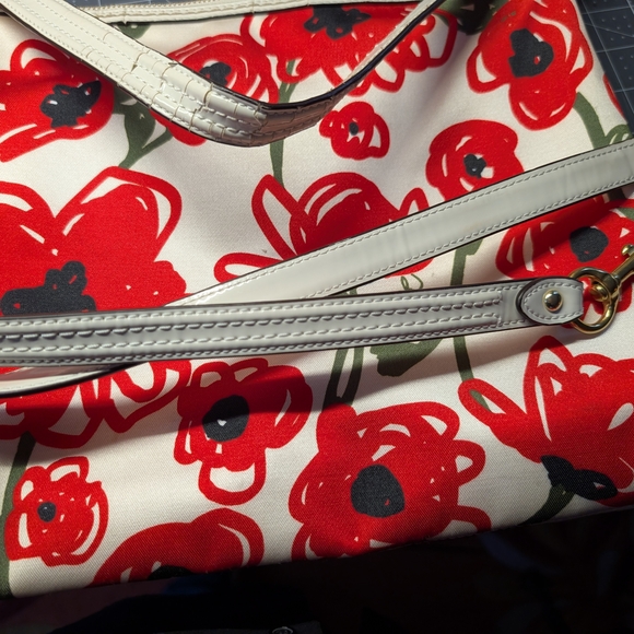 Coach Red Floral Shoulder Bag - Picture 8 of 8